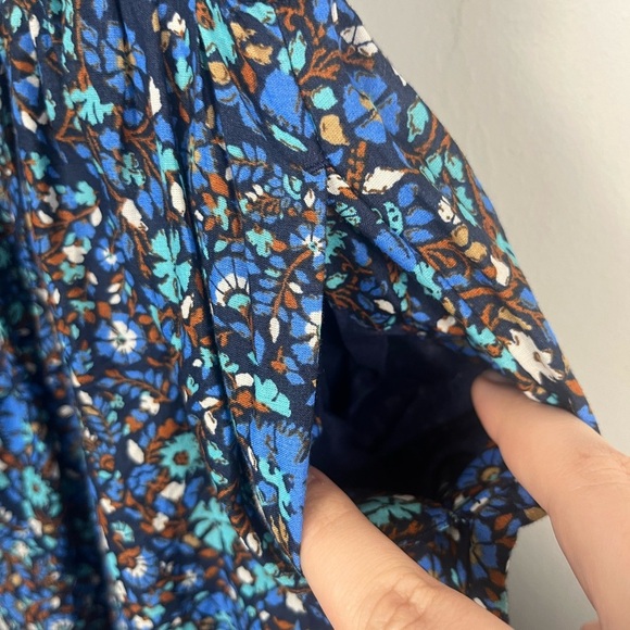 Vineyard Vines Girls puff sleeve Smocked dress fenwick paisley navy size 10-12 - Picture 7 of 11